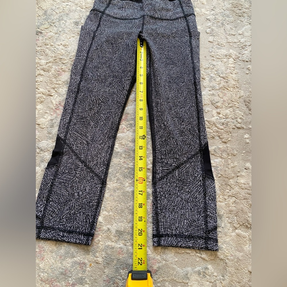 Lululemon Pace Rival Crop - Picture 2 of 10